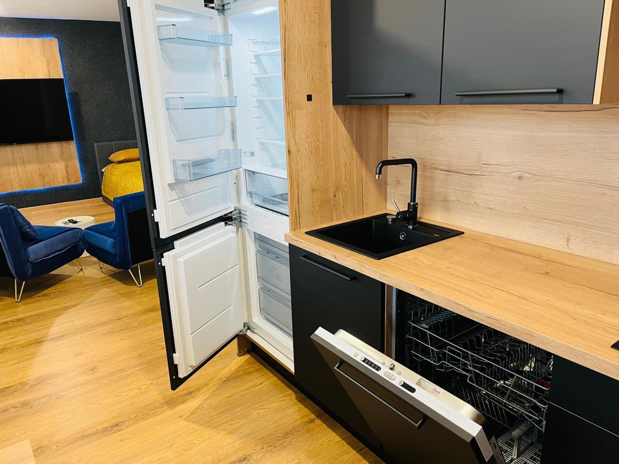 شقة Apartman Sitka Trenčín المظهر الخارجي الصورة